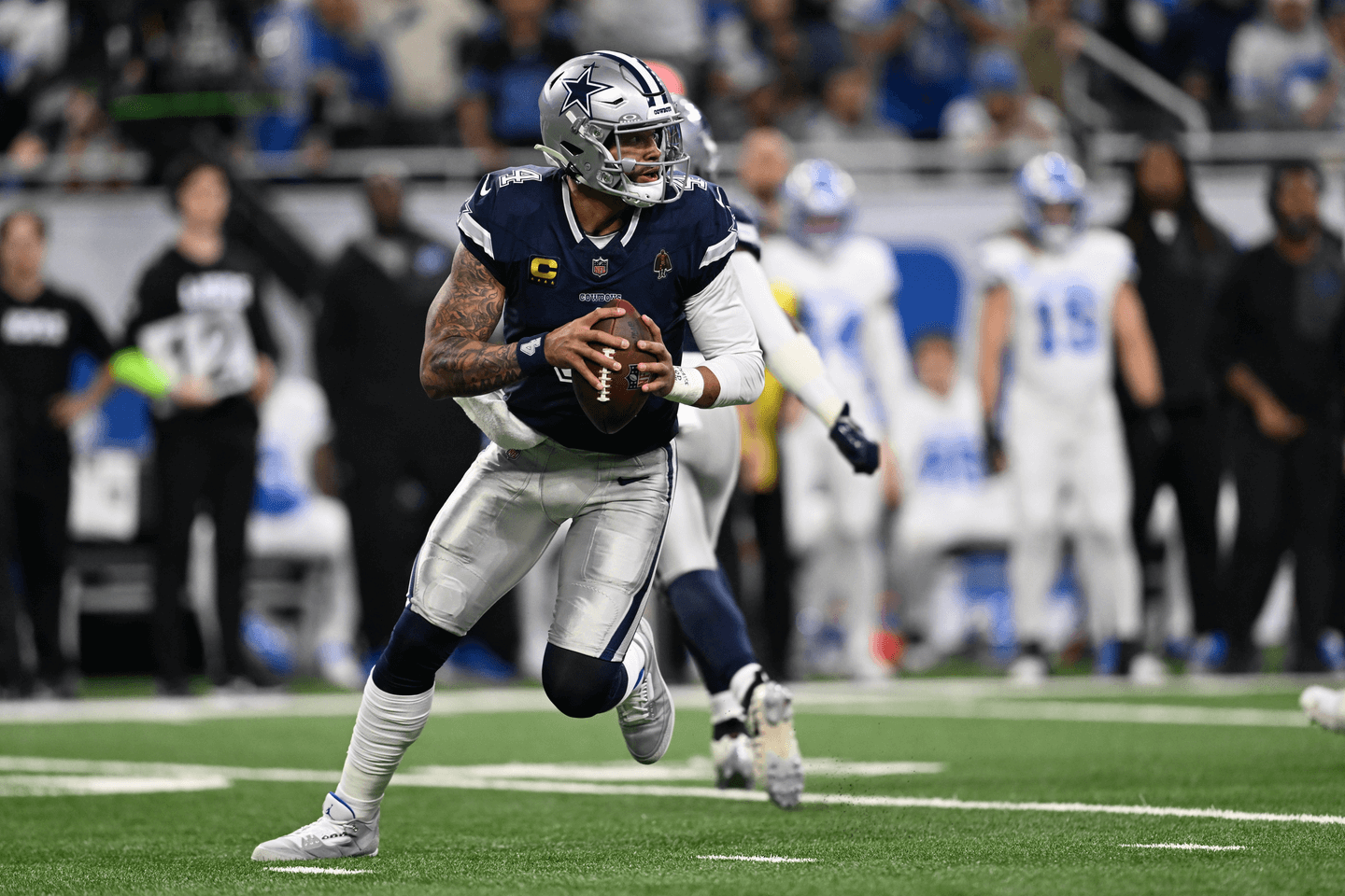 Cowboys vs. Lions score, live updates: Safety overturned after Detroit defense sacks Dak Prescott