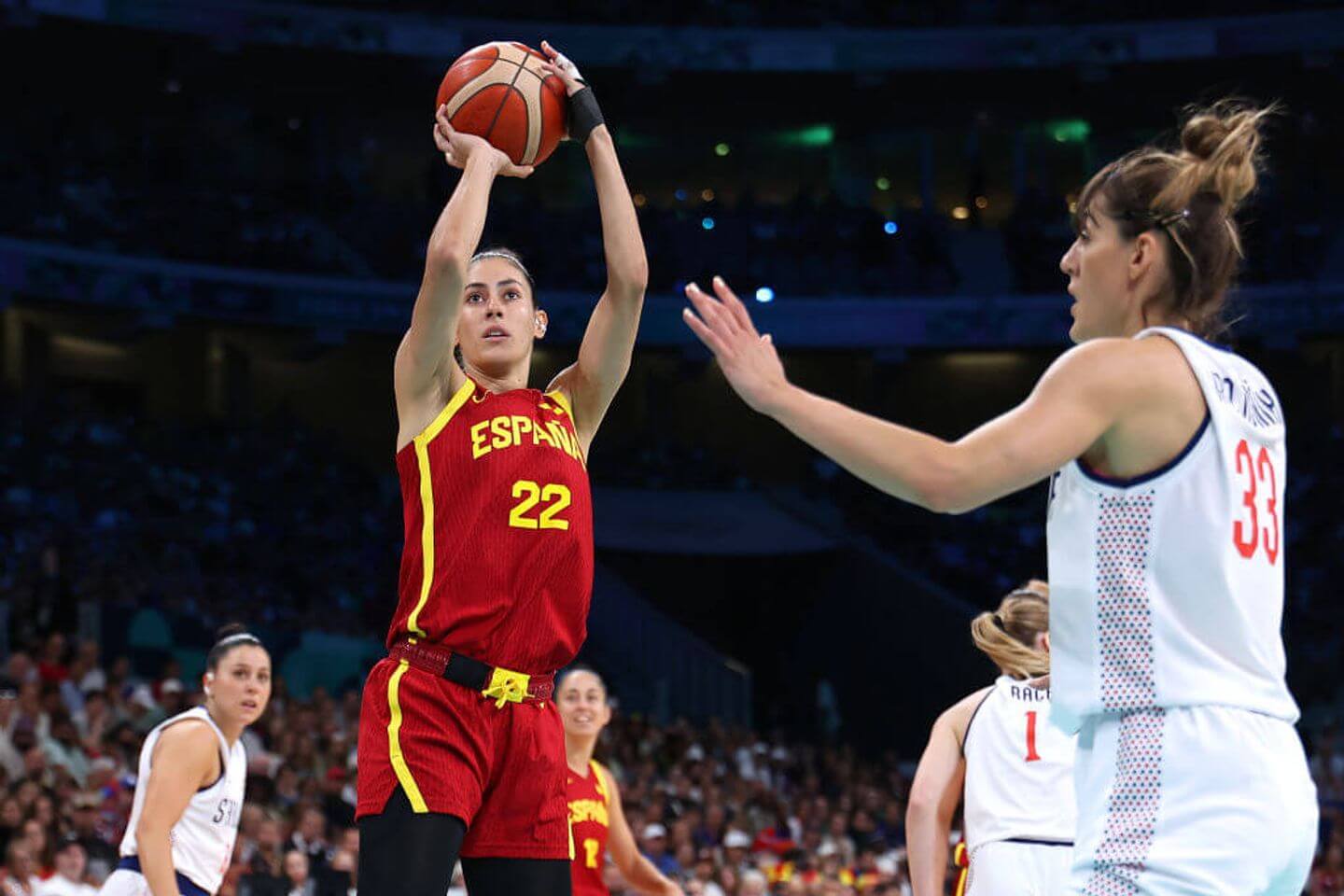 WNBA expansion draft live updates: Valkyries select Temi Fagbenle, Kate Martin, Maria Conde for expansion roster
