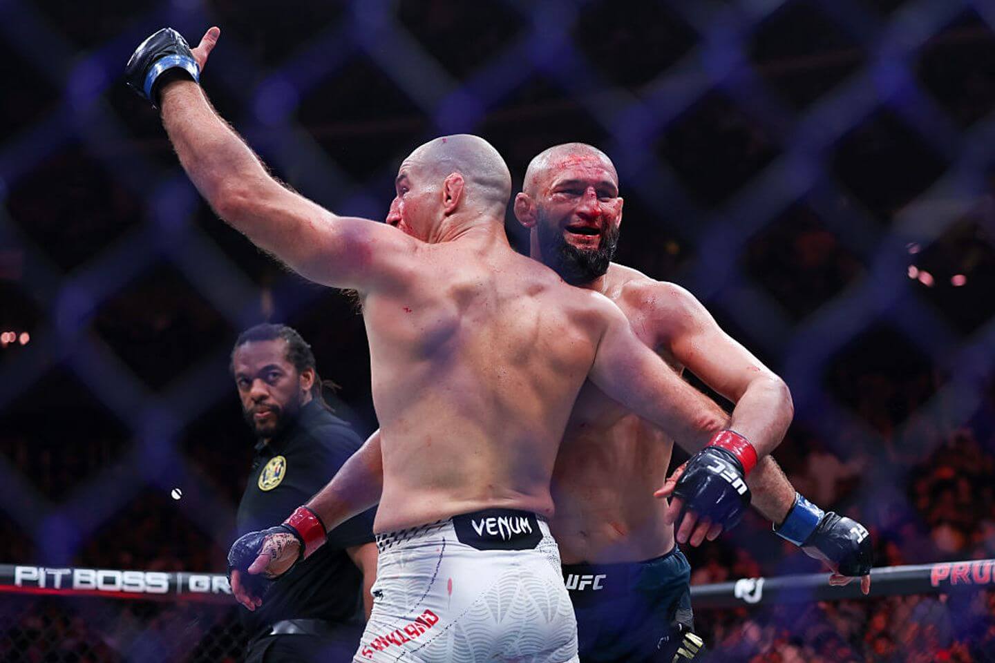 Sean Strickland becomes UFC middleweight champion, defeats Khamzat Chimaev via split decision: Live updates and reaction