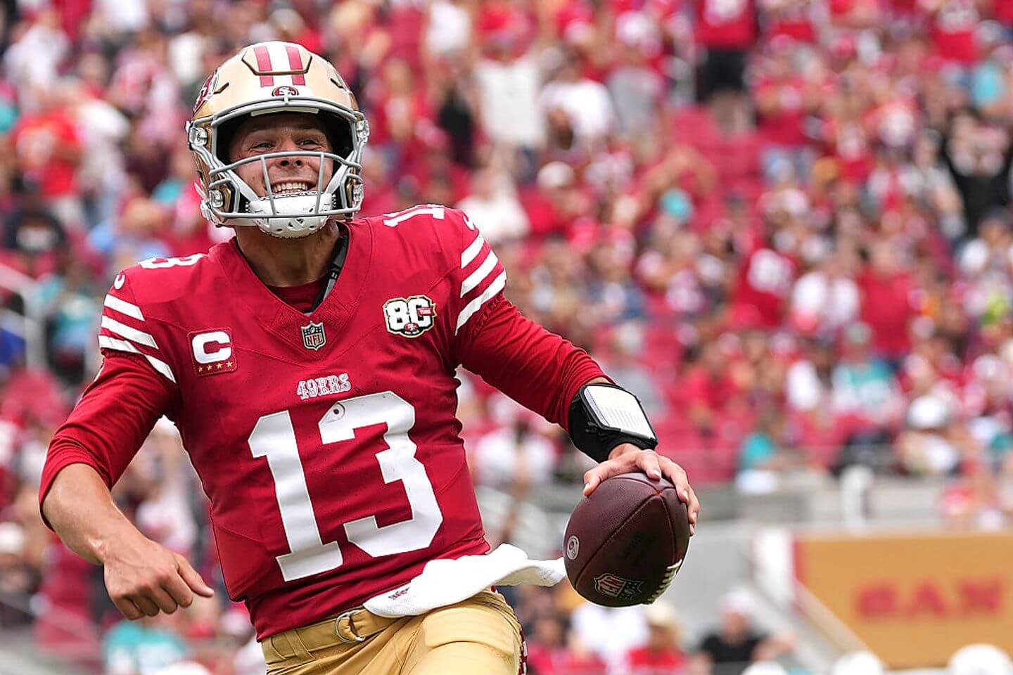 NFL Week 2 live updates: Jayden Daniels injured, Browns-Buccaneers delay; latest scores, highlights and analysis