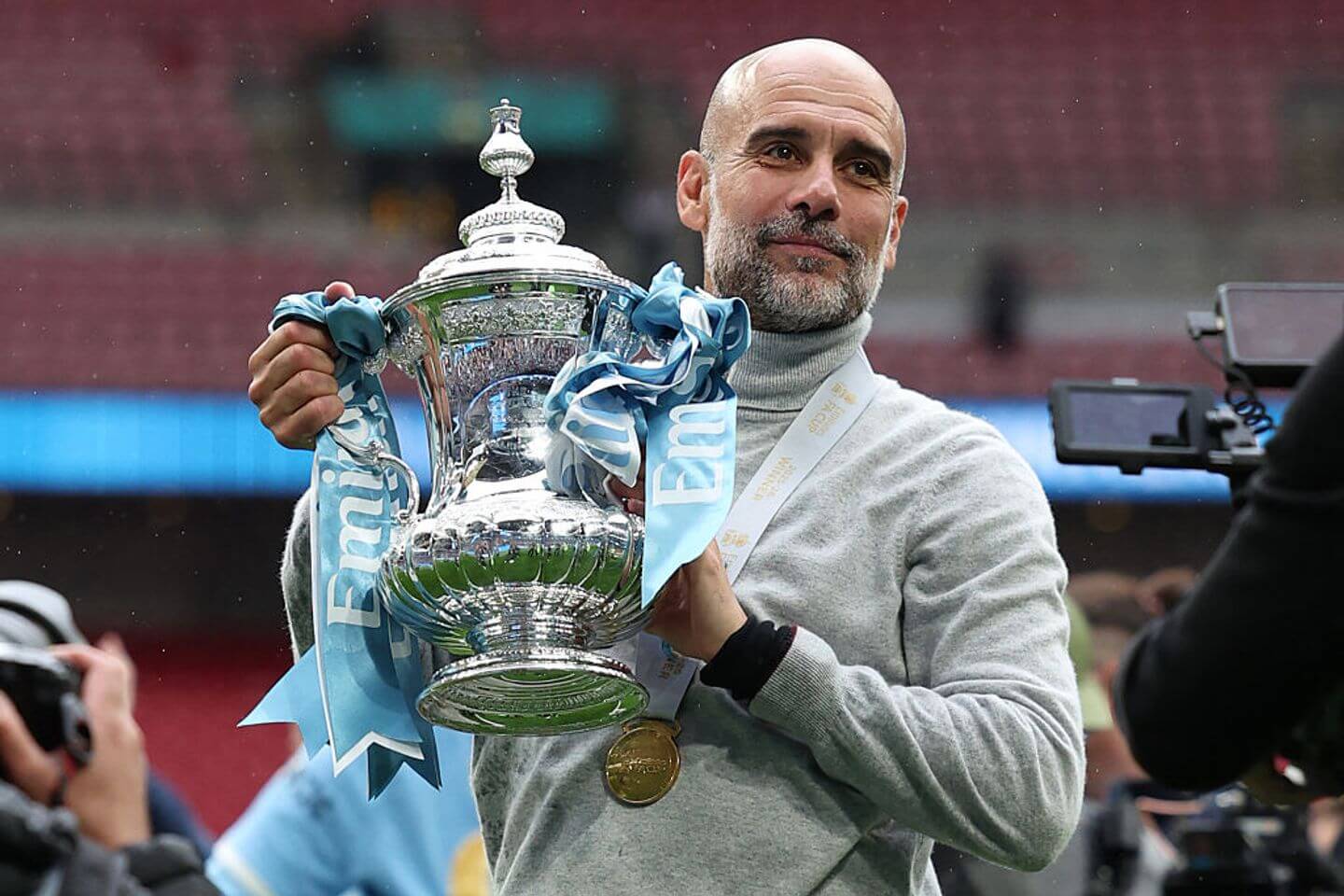 Manchester City edge past Chelsea thanks to Antoine Semenyo's superb winning goal in FA Cup final: Live updates, reaction