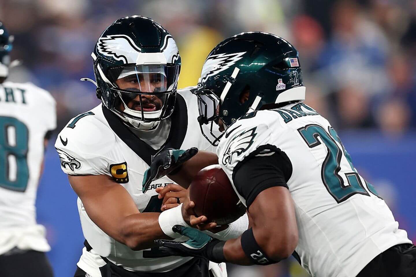 Eagles vs. Giants score, live updates: Philly responds with Dallas Goedert TD