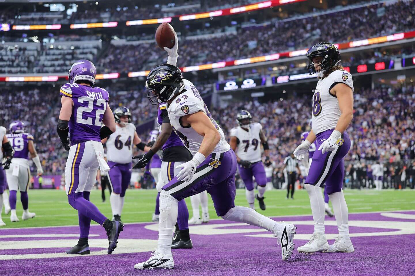 NFL Week 10 scores and live updates: Highlights, stats, injury updates and latest from Sunday's games