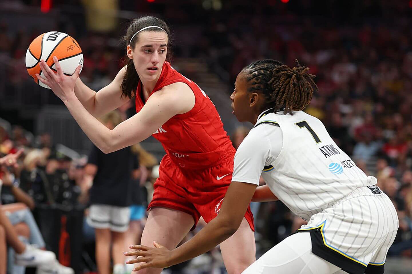 Chicago Sky vs. Indiana Fever live updates: Streaming info, highlights, player stats from Caitlin Clark's season debut