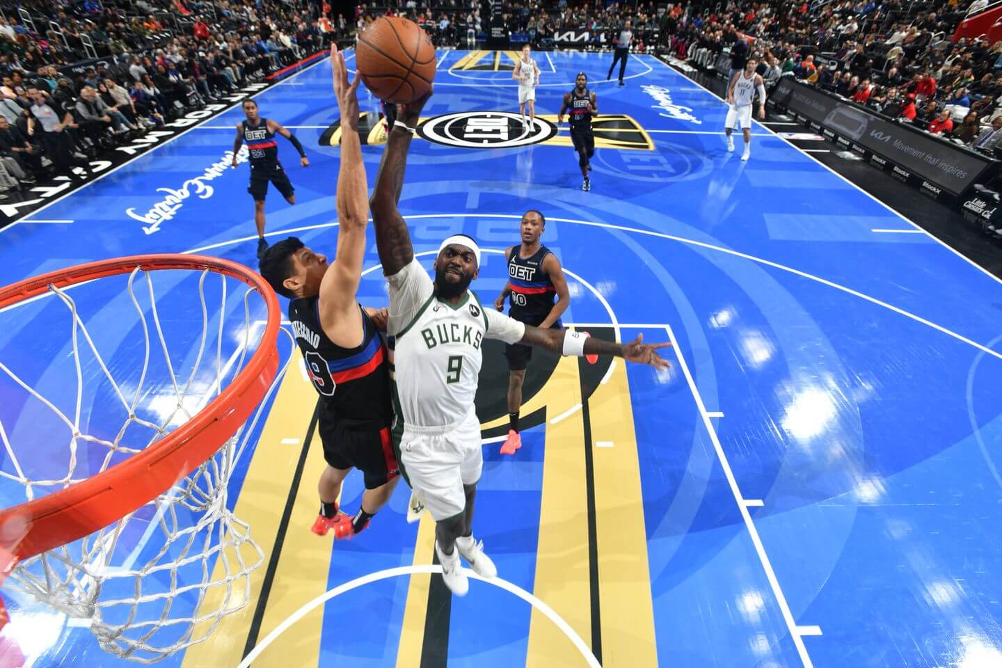 NBA Cup scores and live updates: Latest from Pistons vs Bucks, Magic vs Knicks
