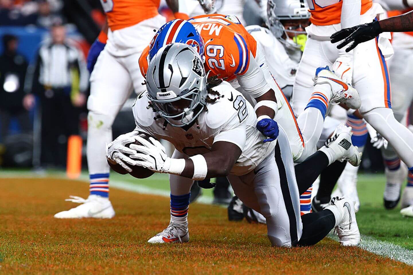 Raiders vs. Broncos live score and updates: Jeanty TD gives Las Vegas early lead on NFL ‘Thursday Night Football’