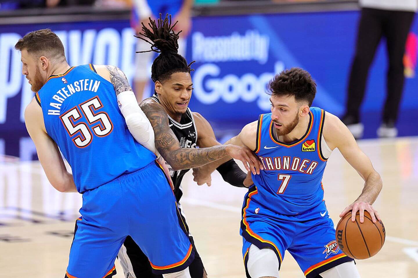 Thunder vs. Spurs score, live updates: OKC leads San Antonio in second quarter of NBA playoffs Game 3