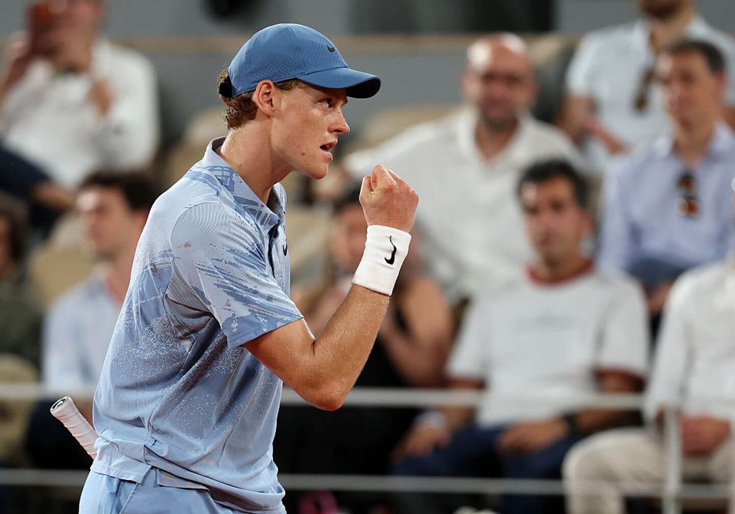 French Open 2026 live updates: Day 3 latest with Pegula out, Sinner through, Auger-Aliassime victorious