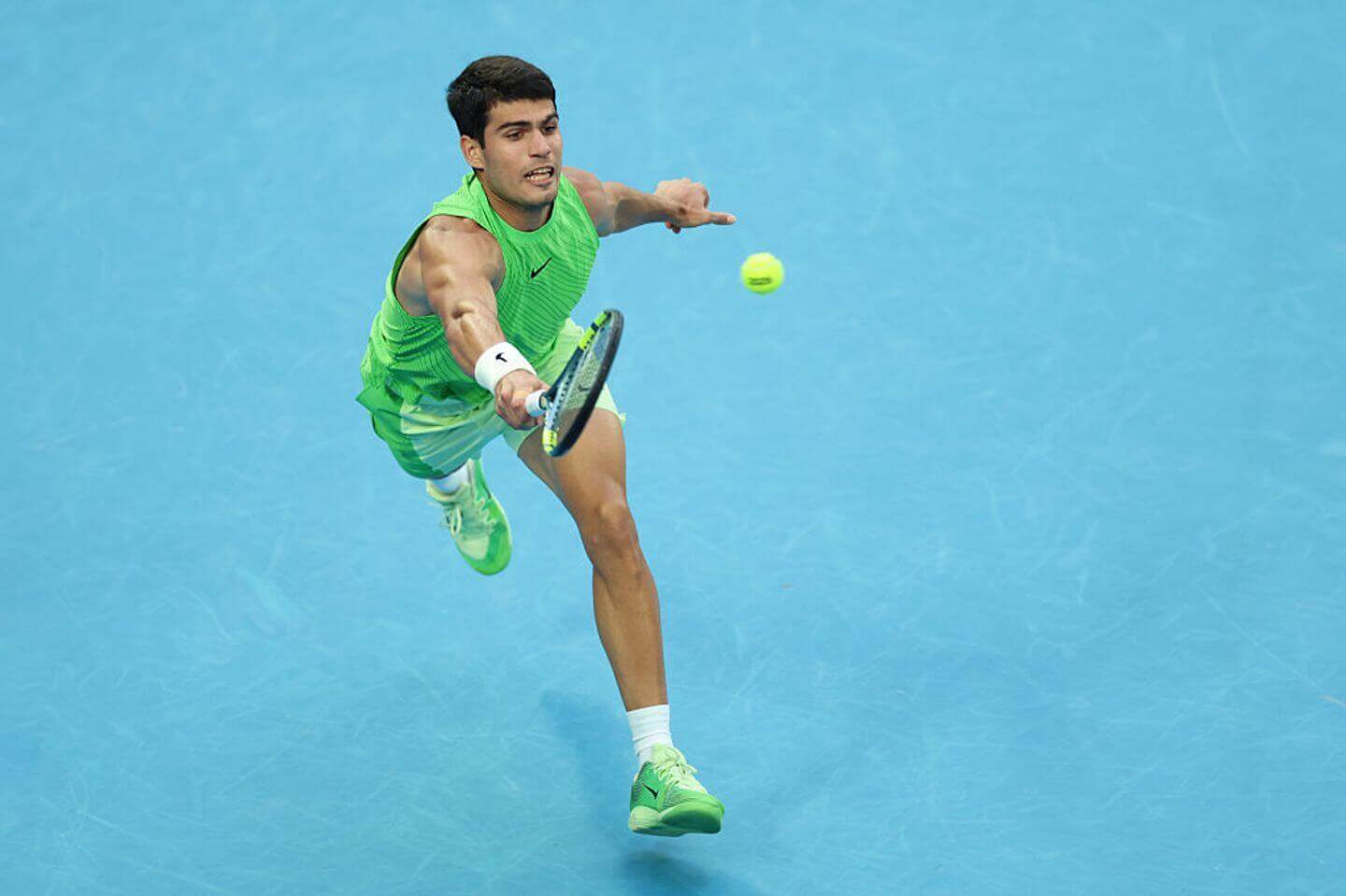 Australian Open 2026 live updates: Zverev battling injured Alcaraz in fifth set, Sinner-Djokovic up next