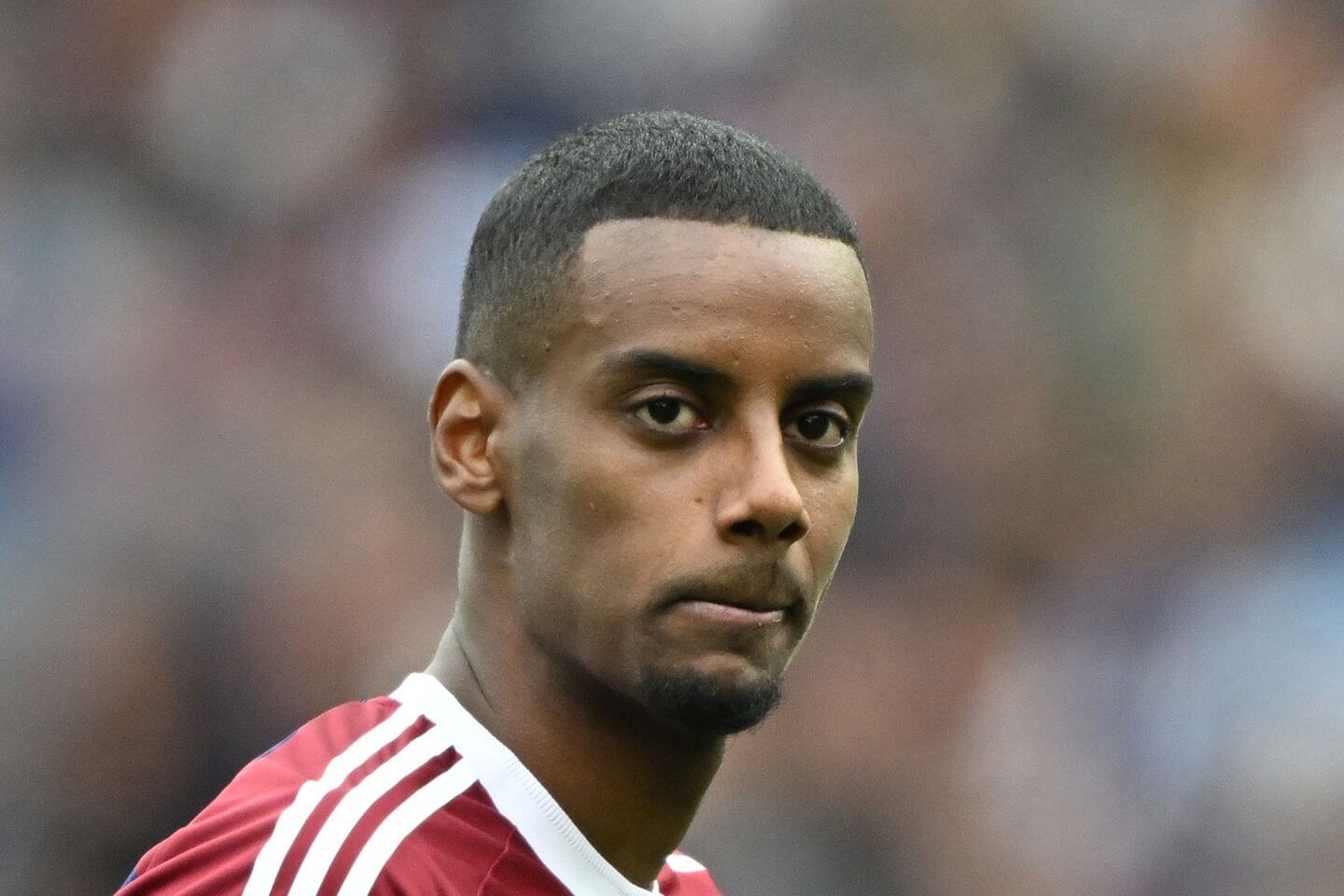 Transfer news live updates: Alexander Isak, Jadon Sancho, Liverpool latest and more