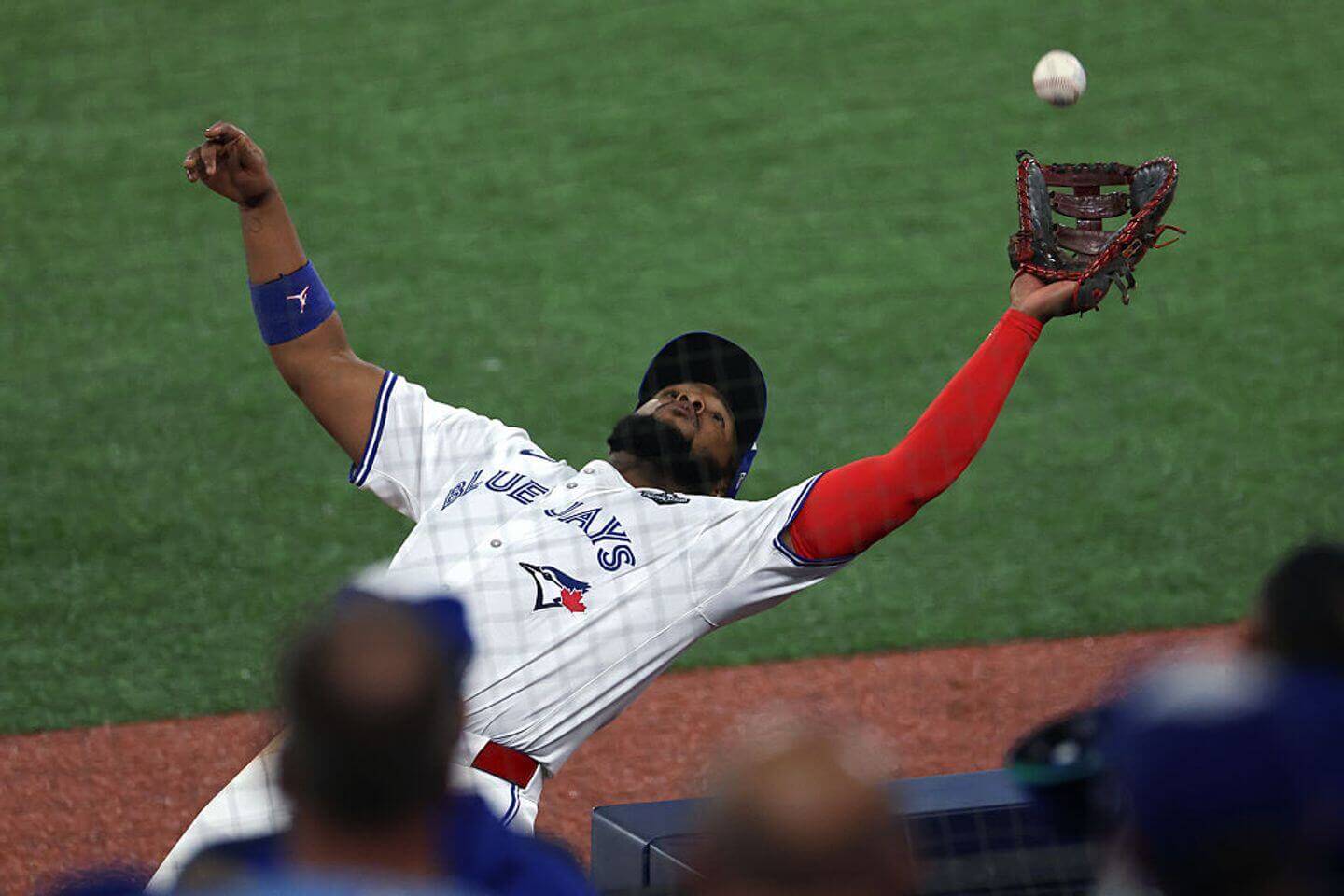 Dodgers vs. Blue Jays live score and updates: Will Smith home run gives LA 2-1 lead in World Series Game 2