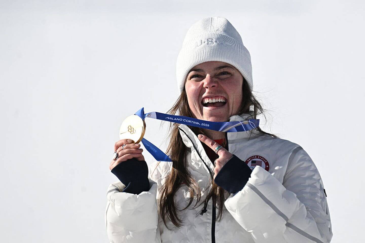 Winter Olympics 2026 live updates: USA gold in downhill but Lindsey Vonn crashes out, Day 2 latest