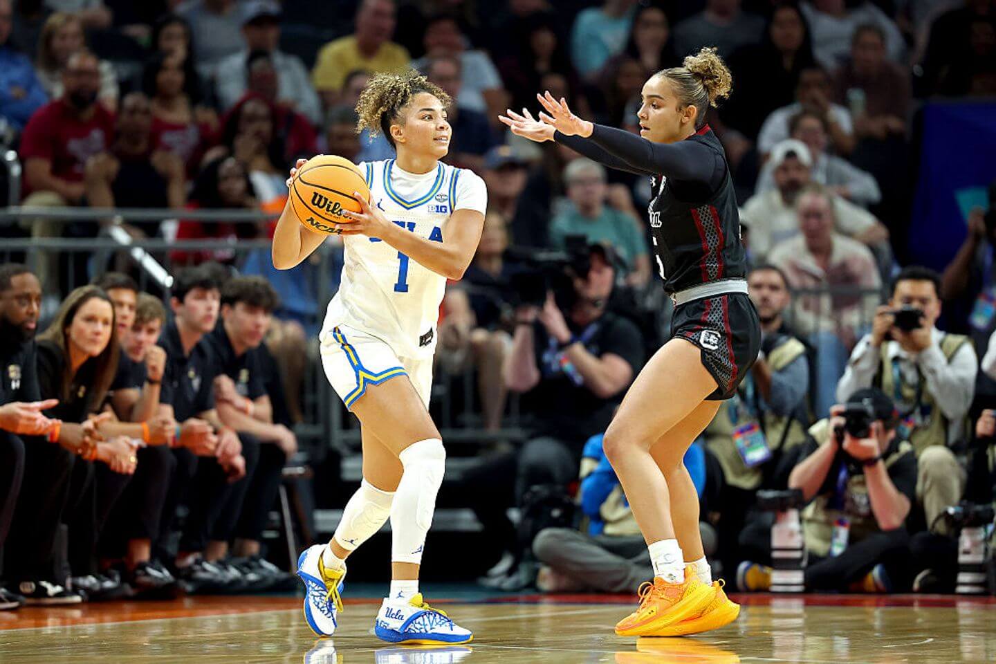 South Carolina vs. UCLA score, live updates: Bruins lead Gamecocks at halftime of women’s NCAA Tournament national title game