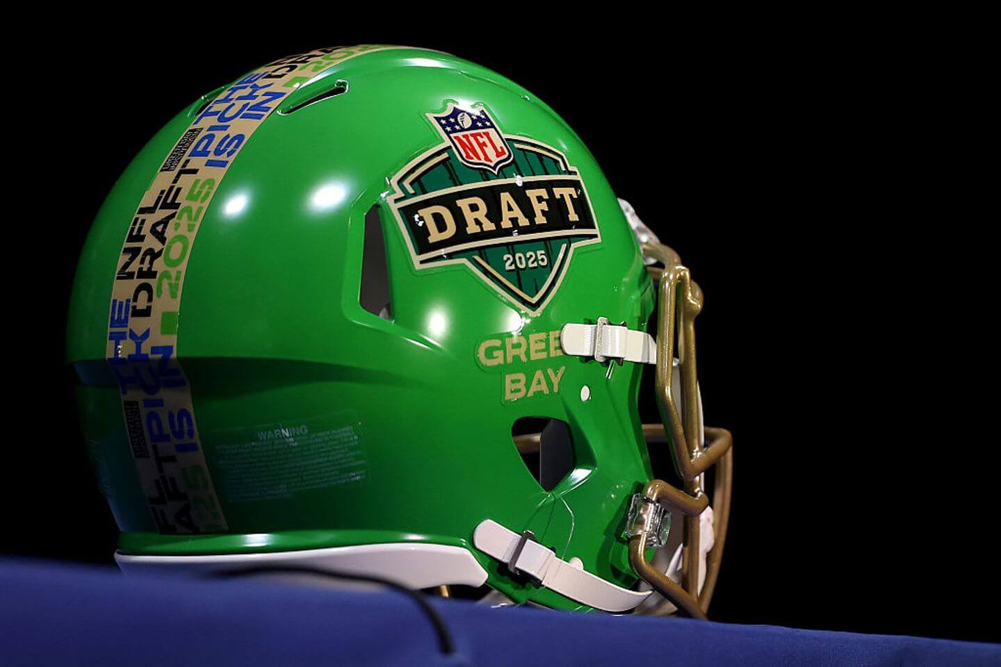 2025 NFL Draft Rounds 2-3 live updates: Shedeur Sanders news, graded picks and today’s revised order