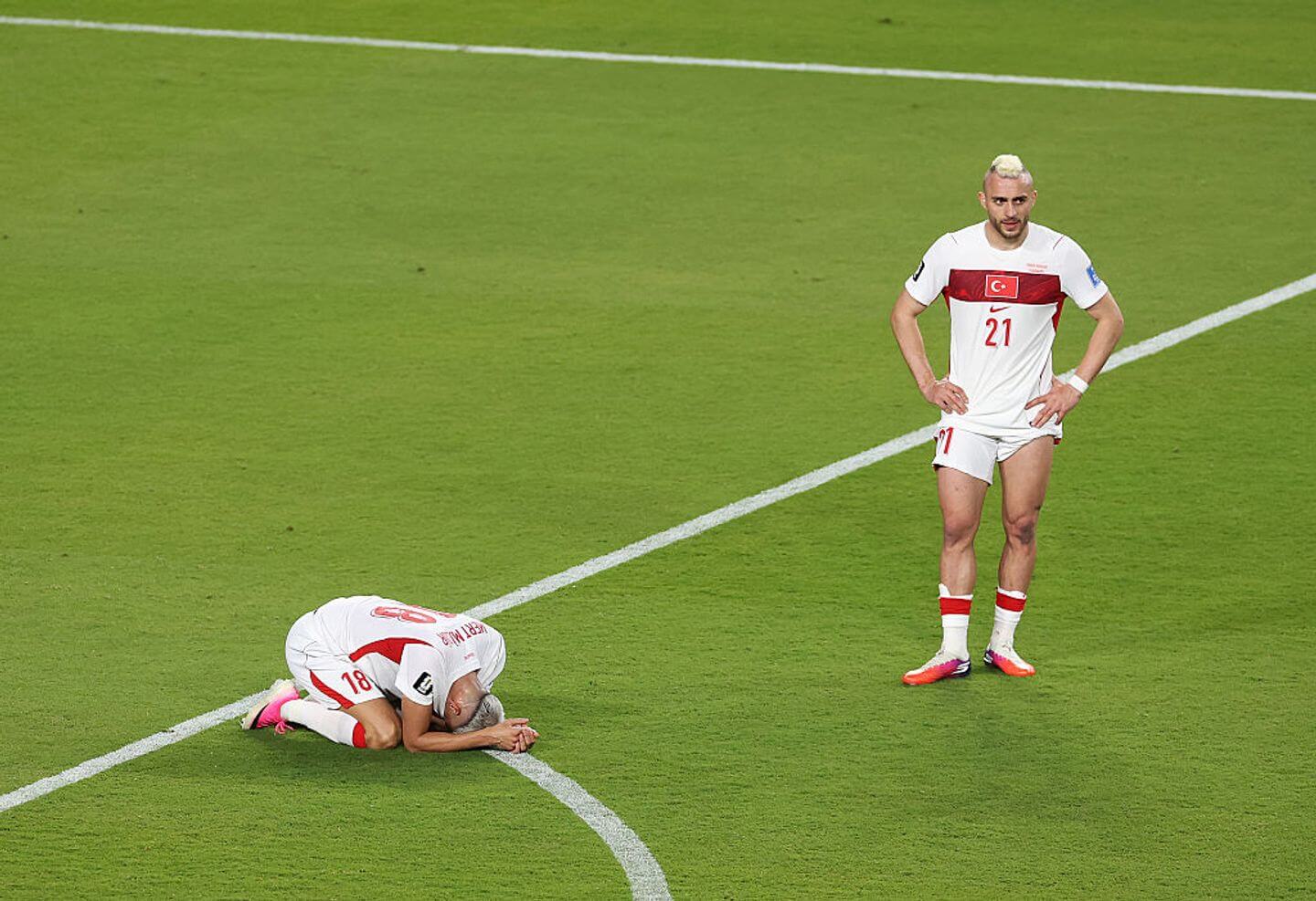 Turkey exit World Cup 2026 as Paraguay edge win despite Almiron red card, USMNT win group: Live updates, reaction