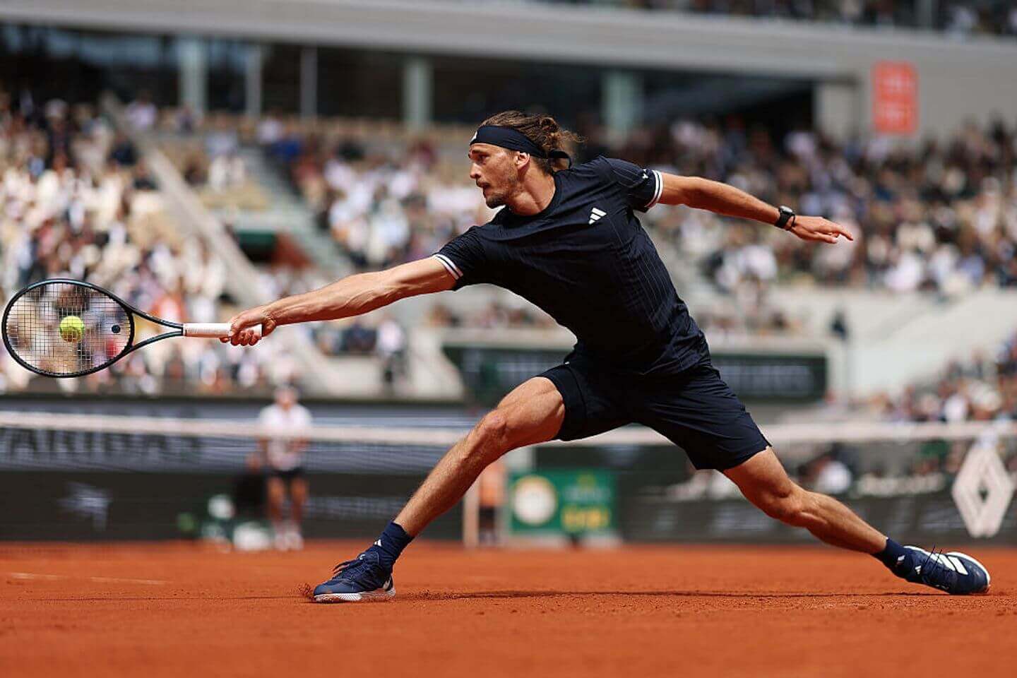 French Open 2026 live updates: Men’s semifinals latest with Zverev leading Mensik and Cobolli in action today