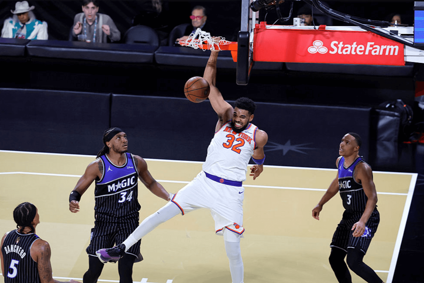 NBA Cup semifinals live updates: Knicks defeat Magic, advance to face winner of Spurs vs. Thunder