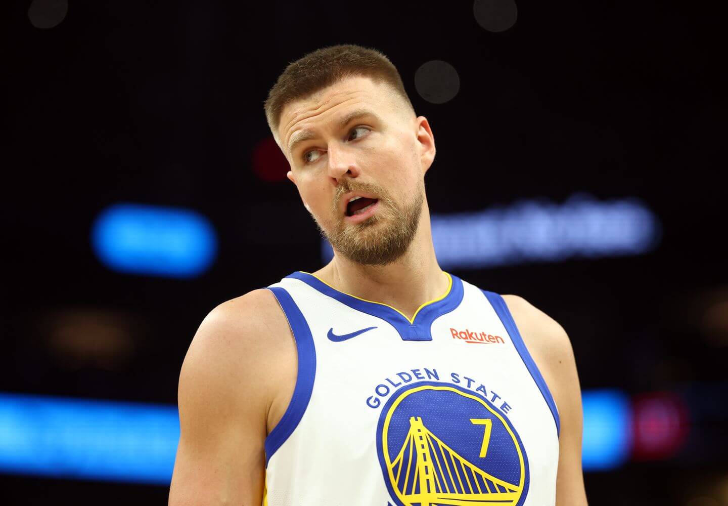 NBA free agency 2026 live updates, latest trades, news, rumors: Warriors bring back Kristaps Porziņģis; Ja Morant traded