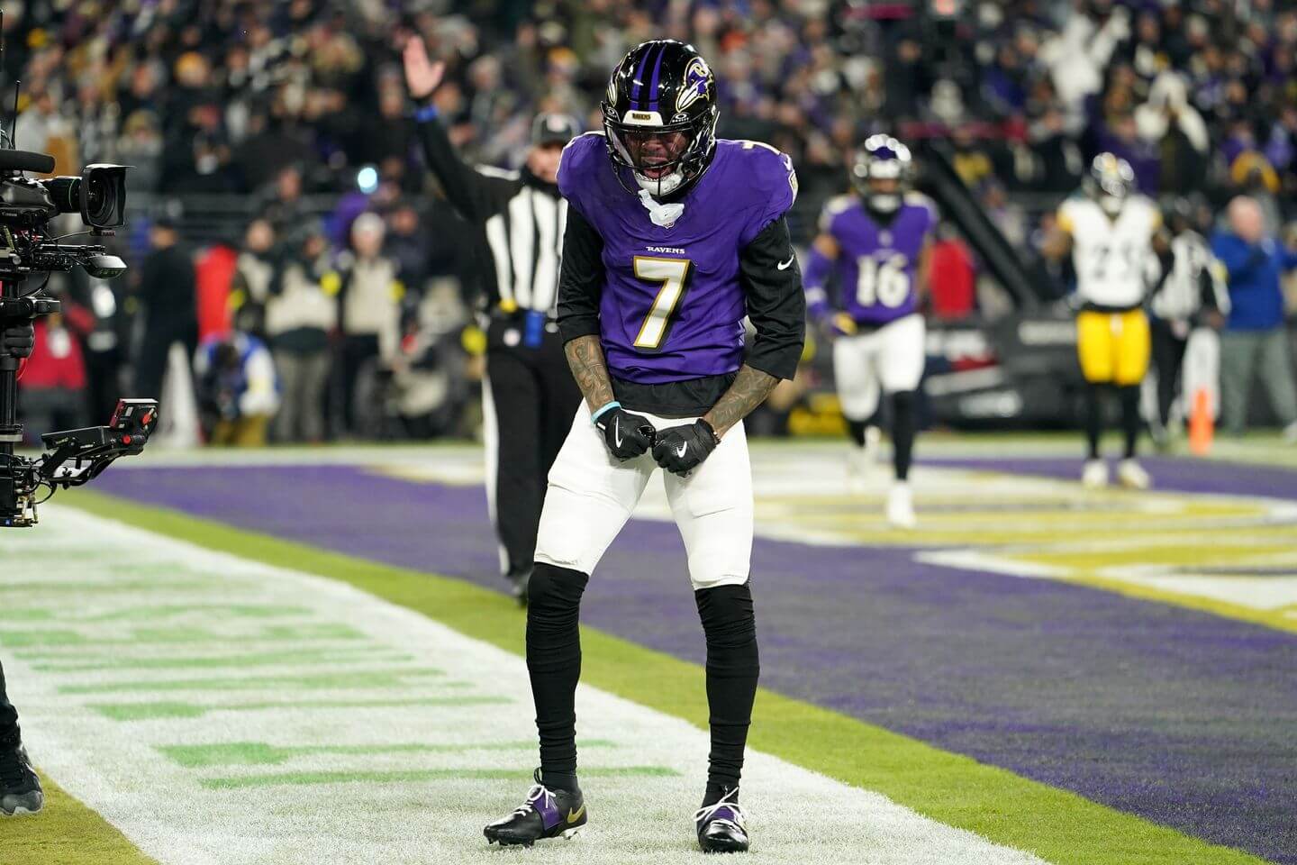 Steelers vs. Ravens score and live updates: Lamar Jackson finds Rashod Bateman for first TD of game