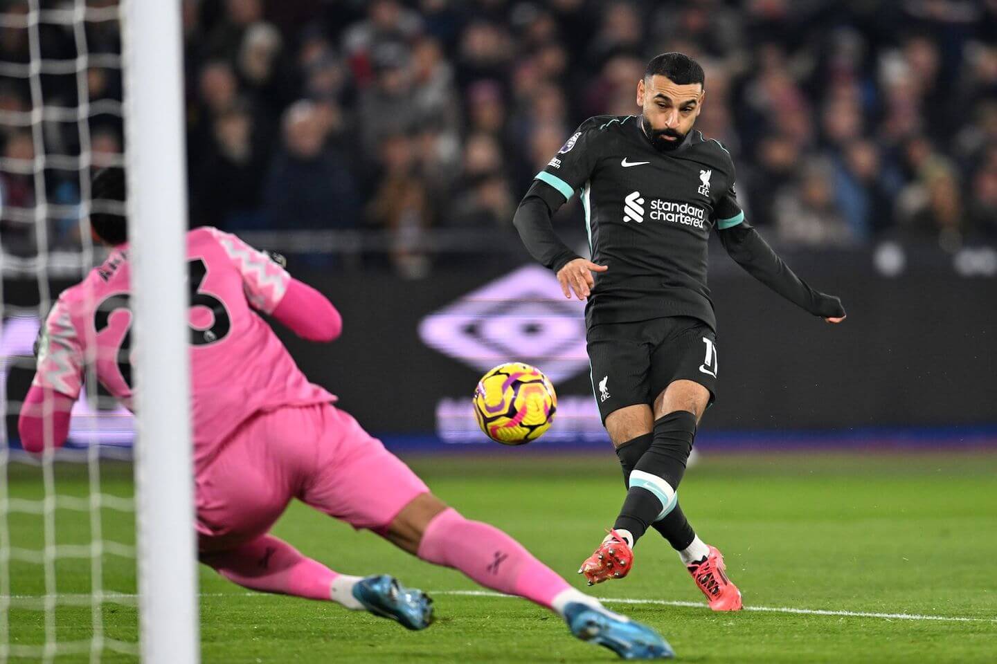 West Ham vs Liverpool live updates: Premier League game latest score and goal alerts
