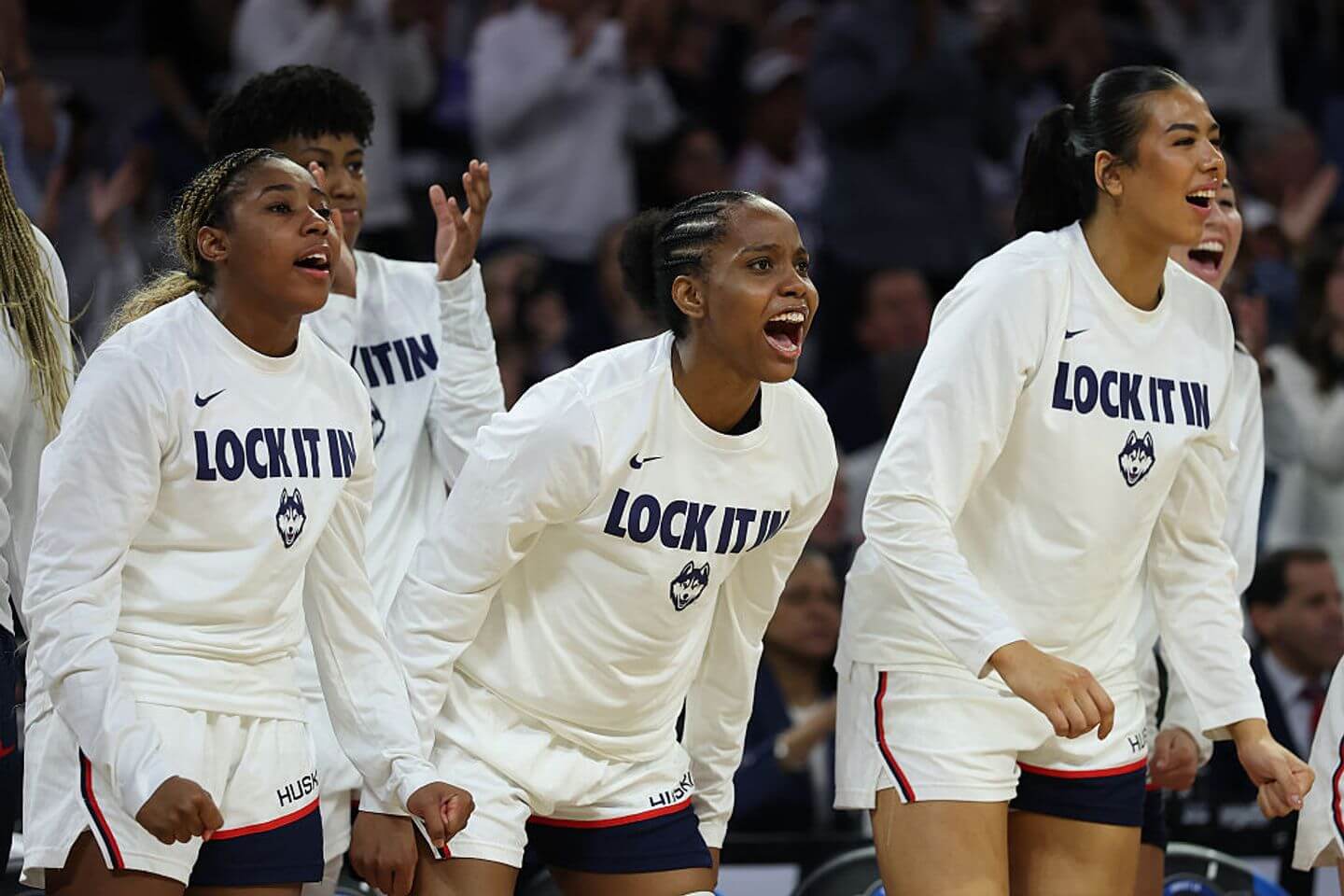 UConn beats Notre Dame to reach Final Four behind Blanca Quiñonez: Live updates and reaction from NCAA women's March Madness Elite Eight