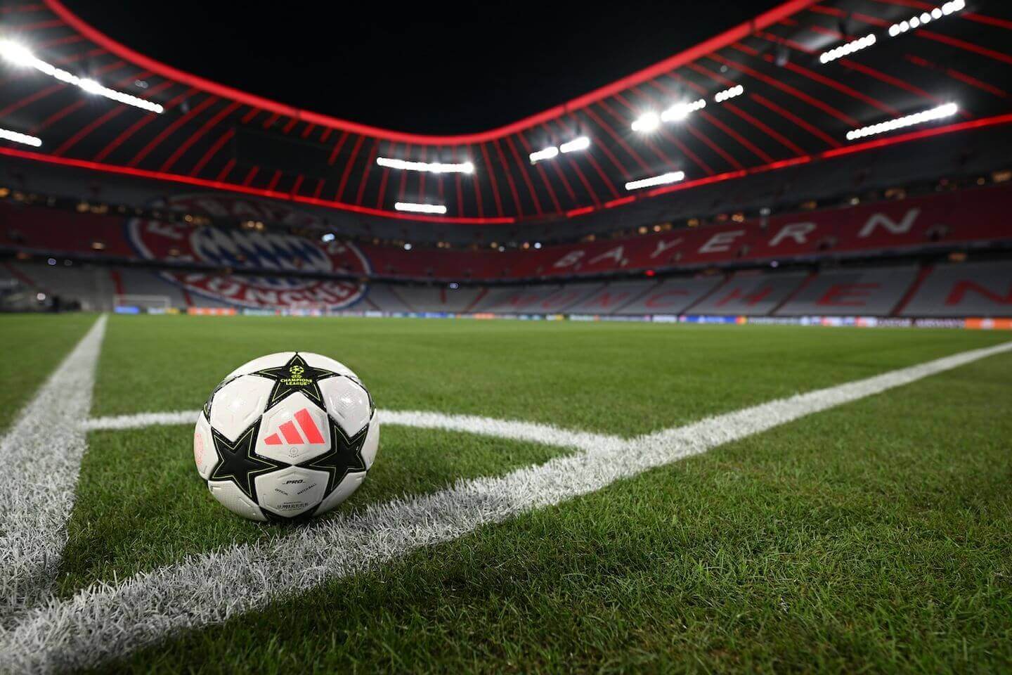 Bayern Munich vs PSG live updates: Champions League predictions, team news and latest score