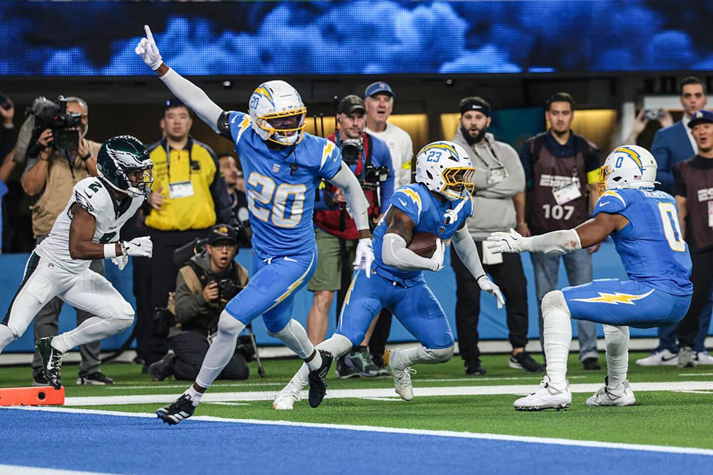 Tony Jefferson INT gives Chargers victory against Eagles in OT: Live updates and reaction