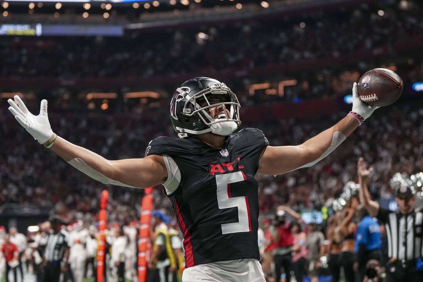 Chiefs vs. Falcons score and live updates: Sunday Night Football highlights, analysis and streaming