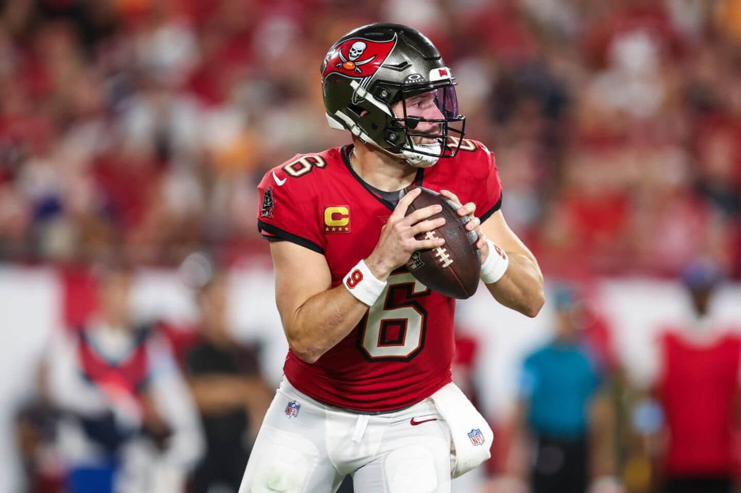 Buccaneers vs. Chiefs predictions and live updates: NFL Monday Night Football score, odds and latest
