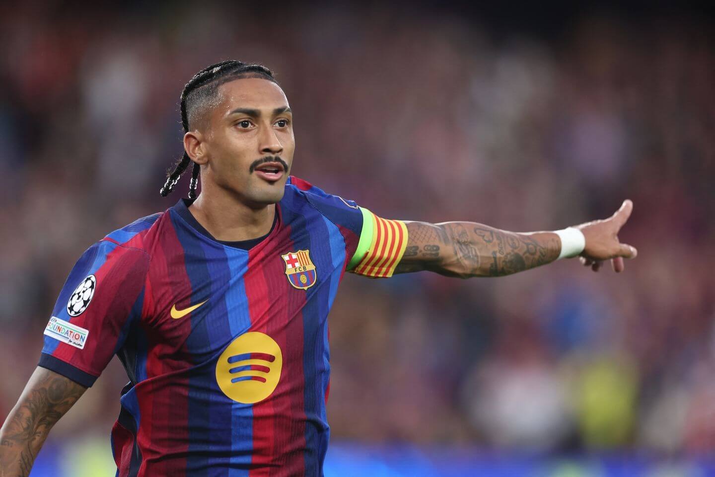 Champions League live updates: Barcelona lead after Raphinha goals, Arsenal and Liverpool to come later