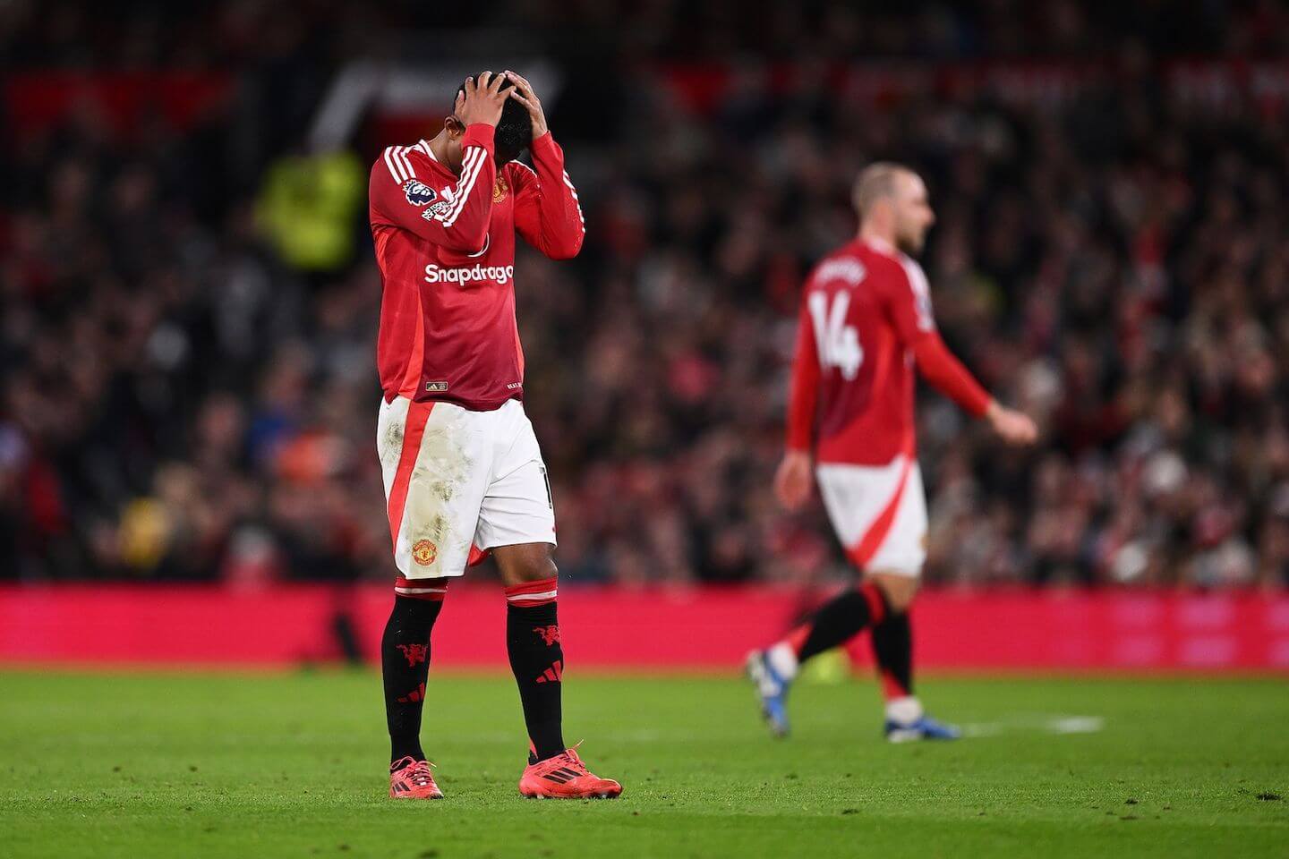 Manchester United vs Newcastle live updates: Premier League match score and goal alerts