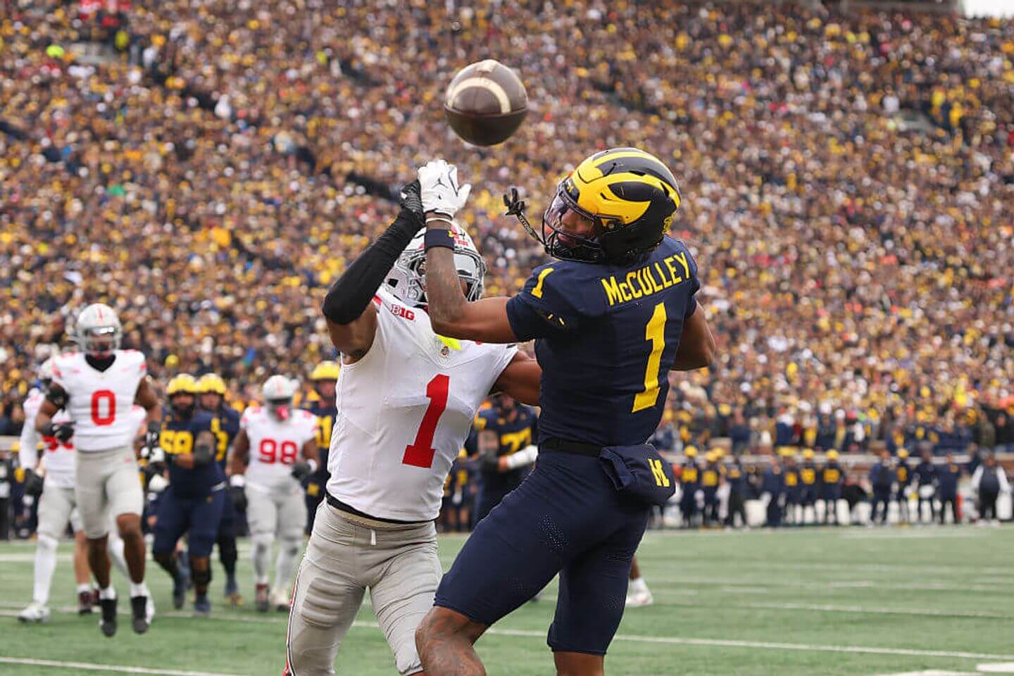 Ohio State vs. Michigan score, live updates: Wolverines extend lead on FG after Julain Sayin's INT