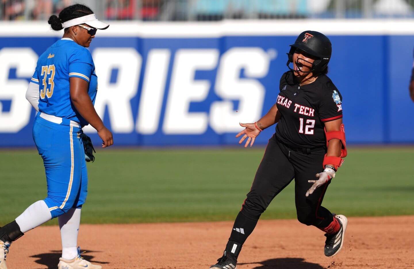 WCWS score, live updates: Texas Tech leads UCLA in elimination game; defending champion Texas advances