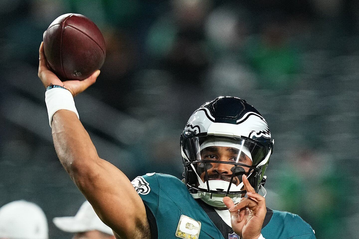 Eagles vs. Commanders score and live updates: Thursday Night Football inactives, how to watch and latest
