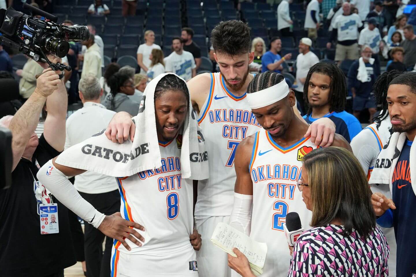 Shai Gilgeous-Alexander, Thunder edge Timberwolves in Game 4: Live updates and reaction