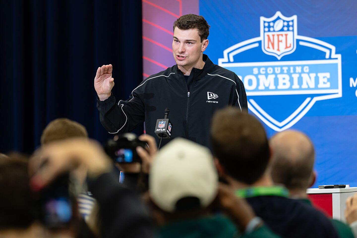 NFL combine 2026 live updates, results: Fernando Mendoza, Ty Simpson speak; defensive backs, tight ends on Day 2