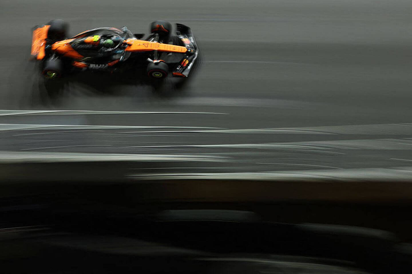 F1 Las Vegas GP live updates: FP2 ended by second red flag, Lando Norris quickest