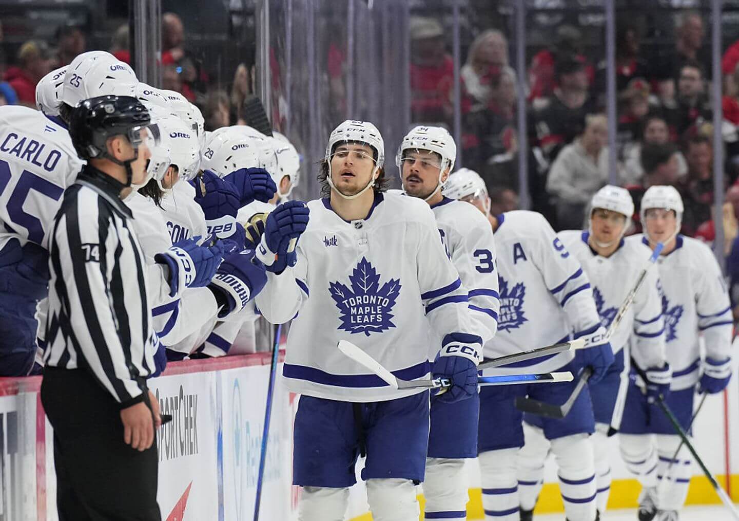 Maple Leafs vs. Senators score and live updates: Brady Tkachuk ties Game 3 for Ottawa in third period against Toronto
