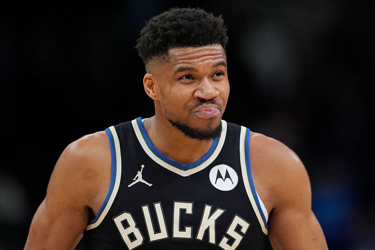 NBA trade deadline 2026 live updates: Reaction to every deal, including Giannis Antetokounmpo and Ja Morant staying put