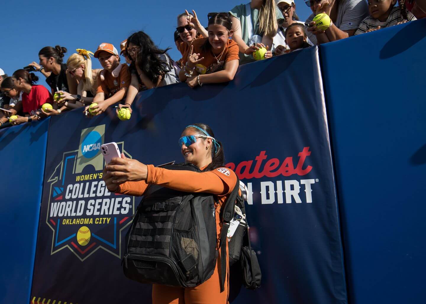 Texas vs. Texas Tech score, live updates: Longhorns leading Red Raiders in WCWS softball championship series 2026 Game 2