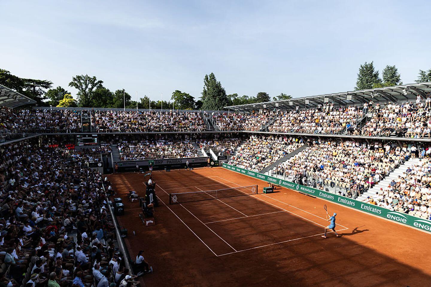 French Open 2026 live updates: Day 2 latest with Iga Świątek, Ben Shelton and Amanda Anisimova in action today