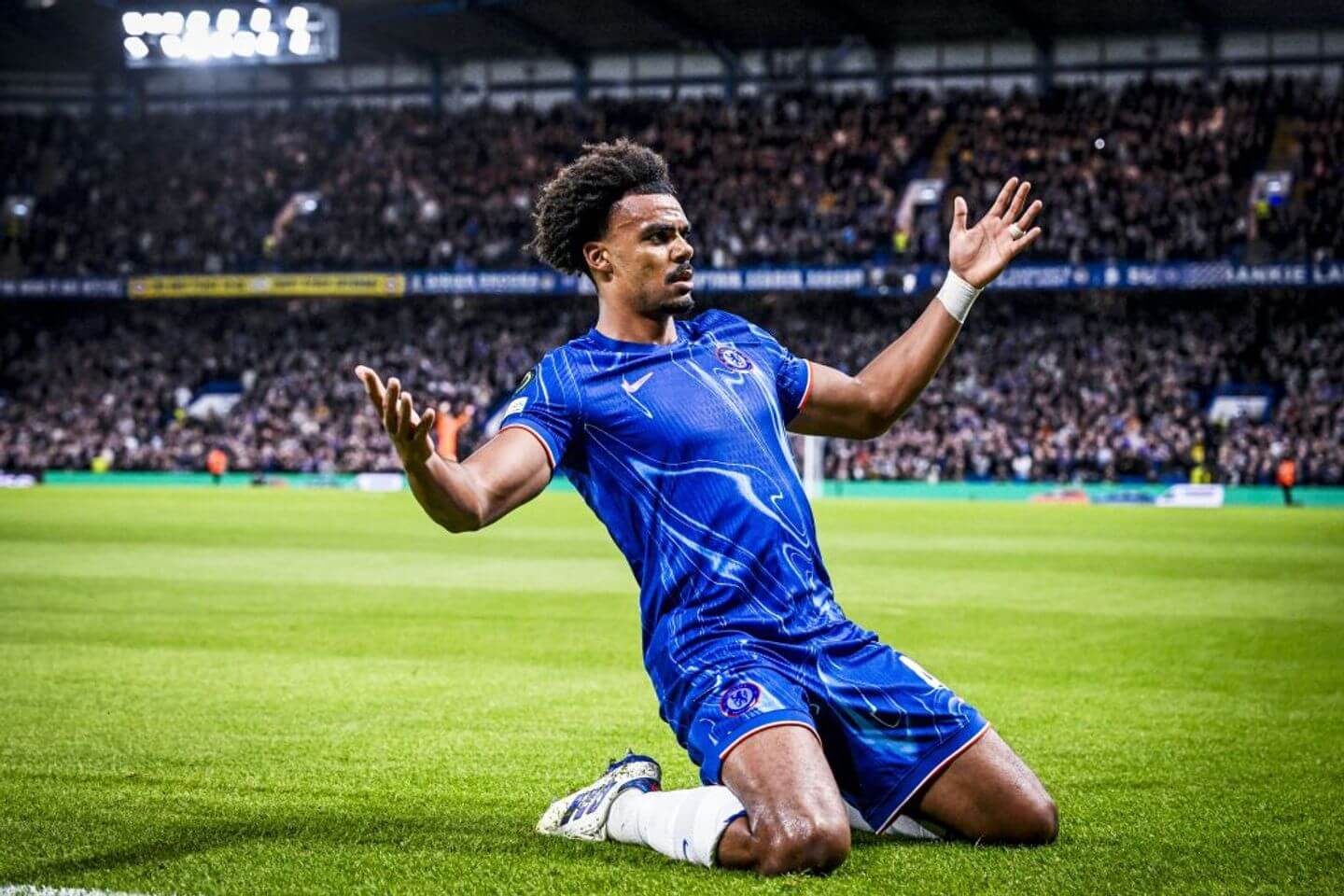 Transfer news live updates: January window tracker including Chelsea, Liverpool latest