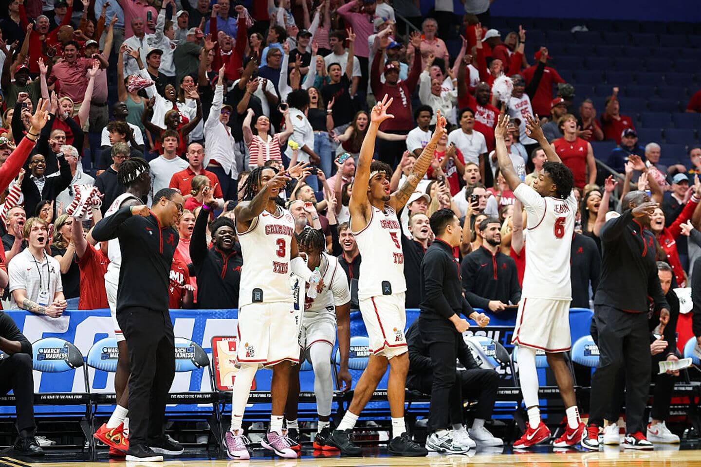 March Madness 2026 first round scores, live updates: Utah State-Villanova in close game, Tennessee leading Miami (Ohio)