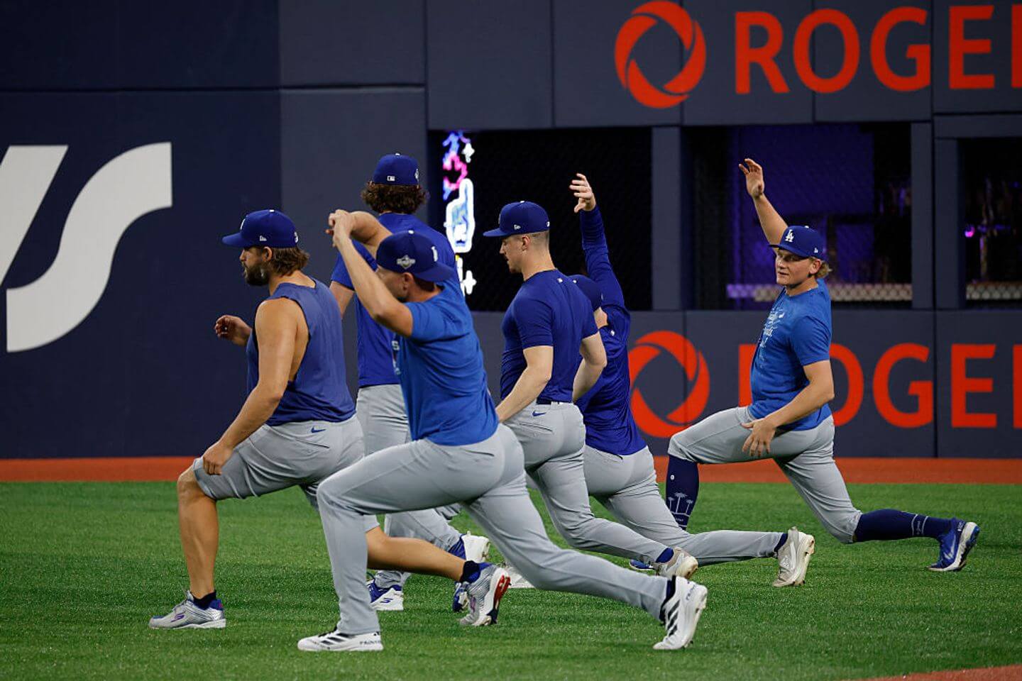 Dodgers vs. Blue Jays live updates: MLB World Series Game 6 score, predictions and odds