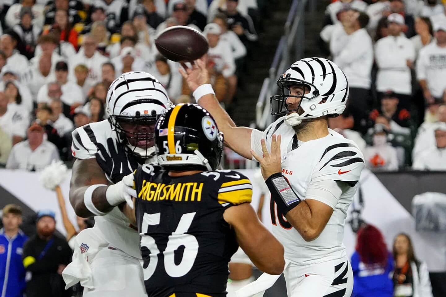 Steelers vs. Bengals score, live updates: Aaron Rodgers' INT gives Cincinnati momentum late in first half