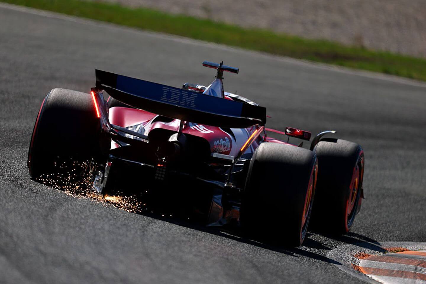 F1 Dutch GP live updates: Latest from Zandvoort qualifying as Piastri, Norris, Verstappen bid for pole