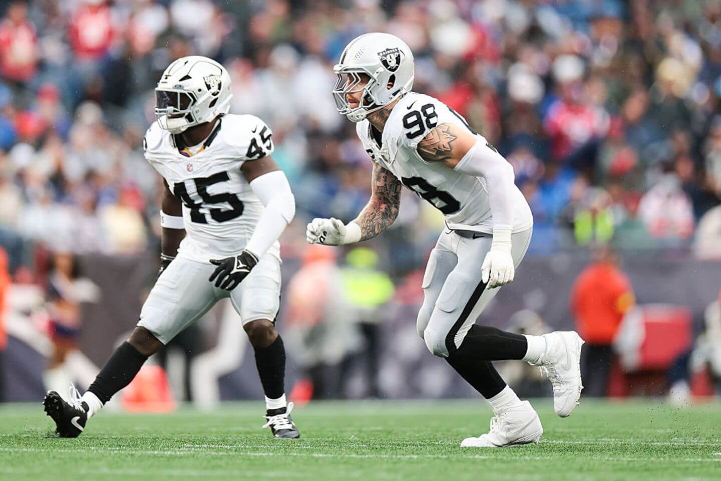 Chargers vs. Raiders live updates: NFL ‘Monday Night Football’ score, prediction, odds and latest