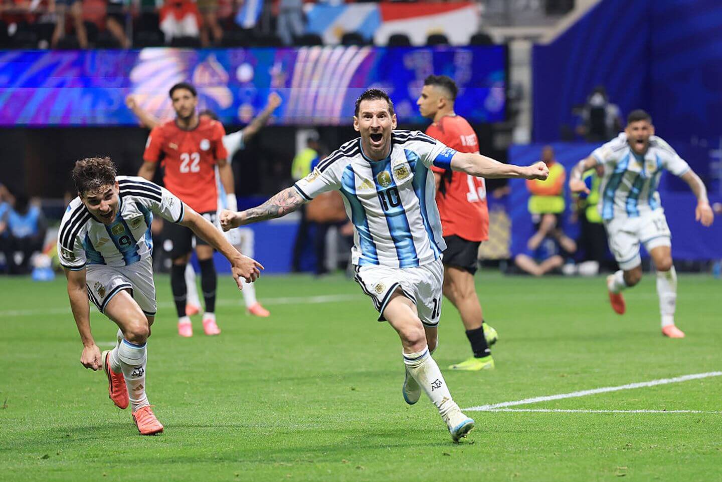Messi scores late goal as Argentina fight back against Egypt in World Cup classic: Live updates