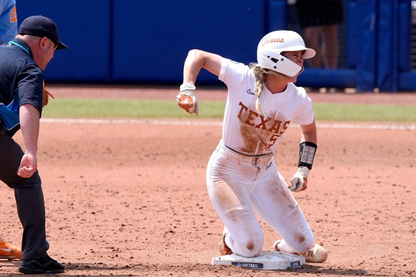 WCWS 2025 live updates: Today’s softball scores, results, rankings and bracket latest