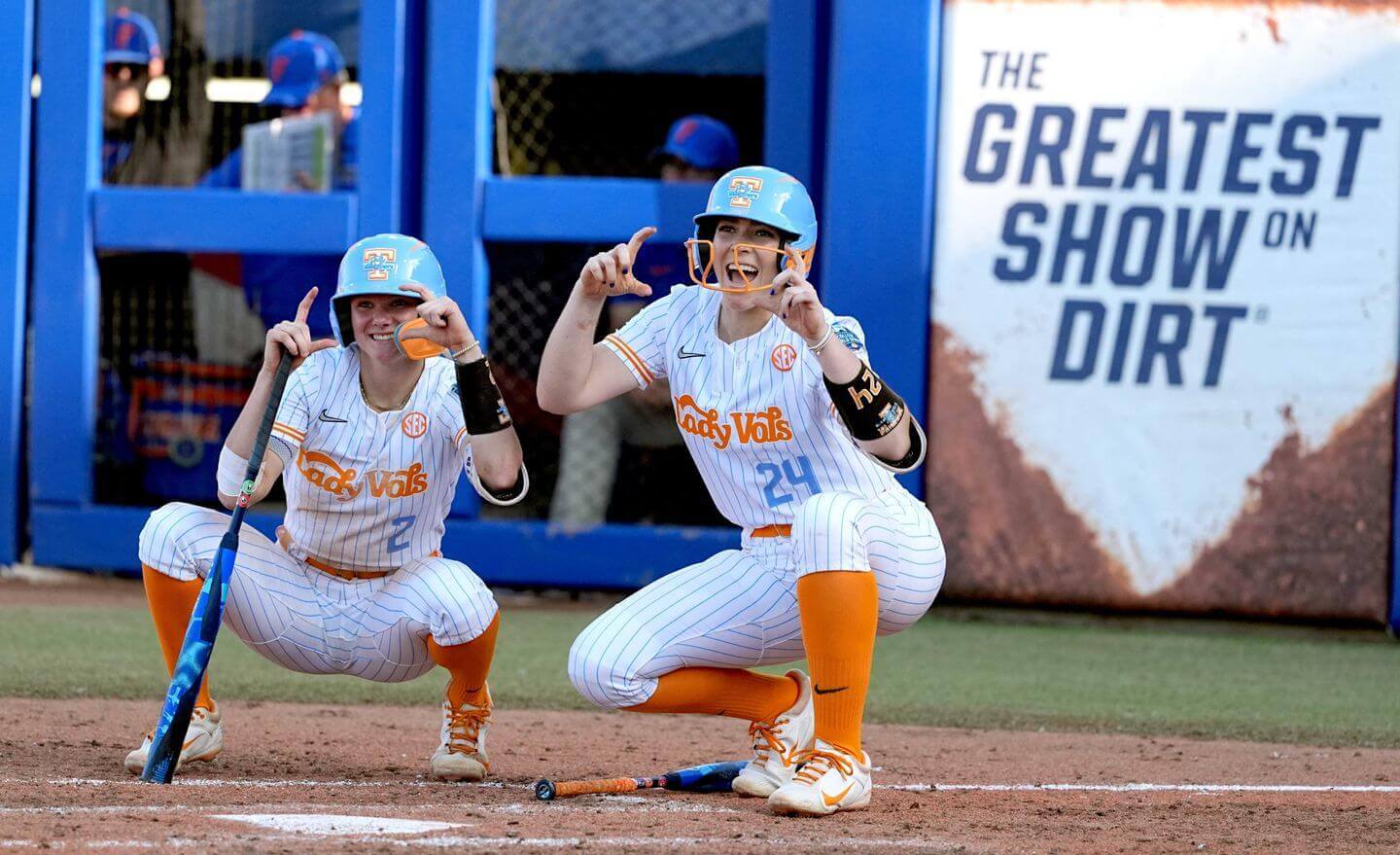 Women's College World Series 2025 live updates: Ole Miss vs. Oregon score, highlights and analysis